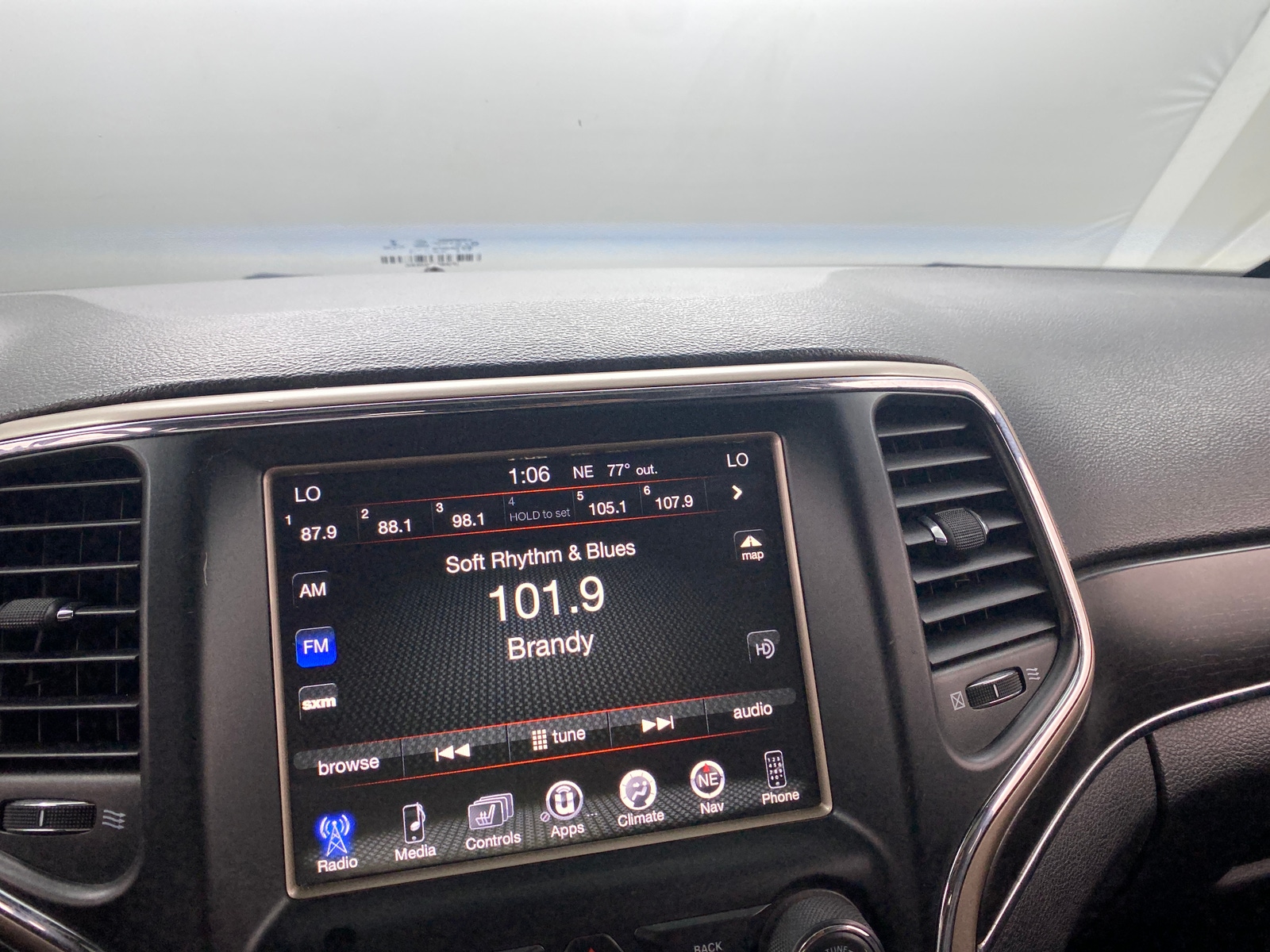 Thumbnail: 2014 Jeep Grand Cherokee - 4