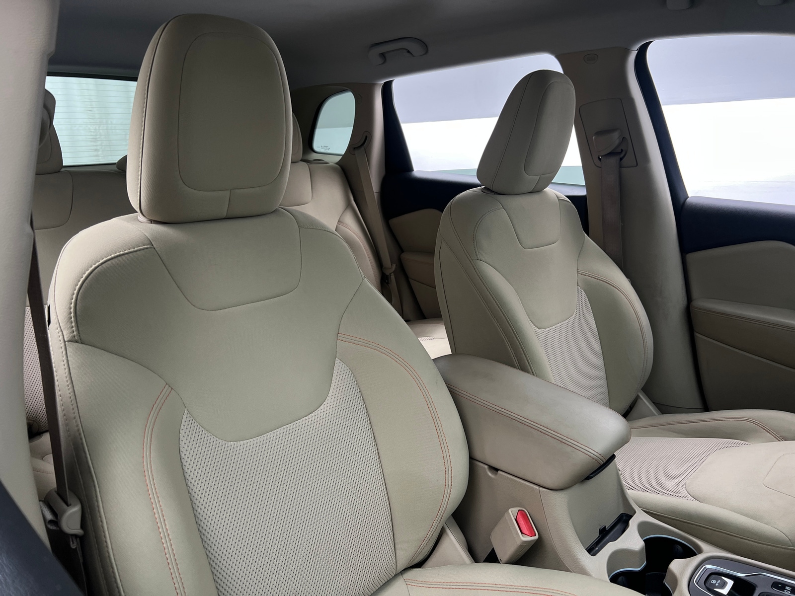 Thumbnail: 2019 Jeep Cherokee - 2