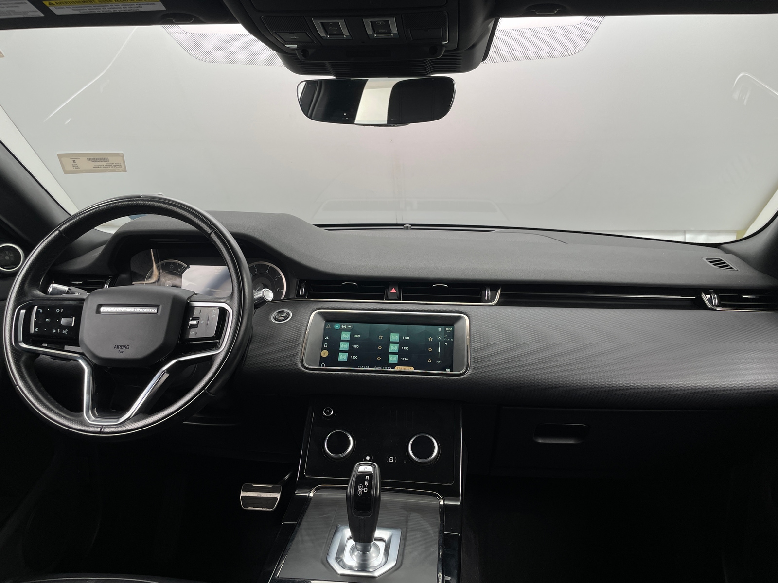Thumbnail: 2021 Land Rover Range Rover Evoque - 2