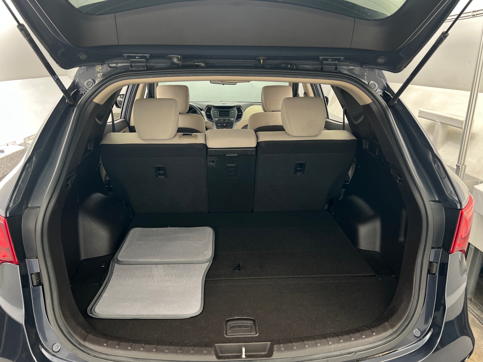 Thumbnail: 2018 Hyundai Santa Fe - 7