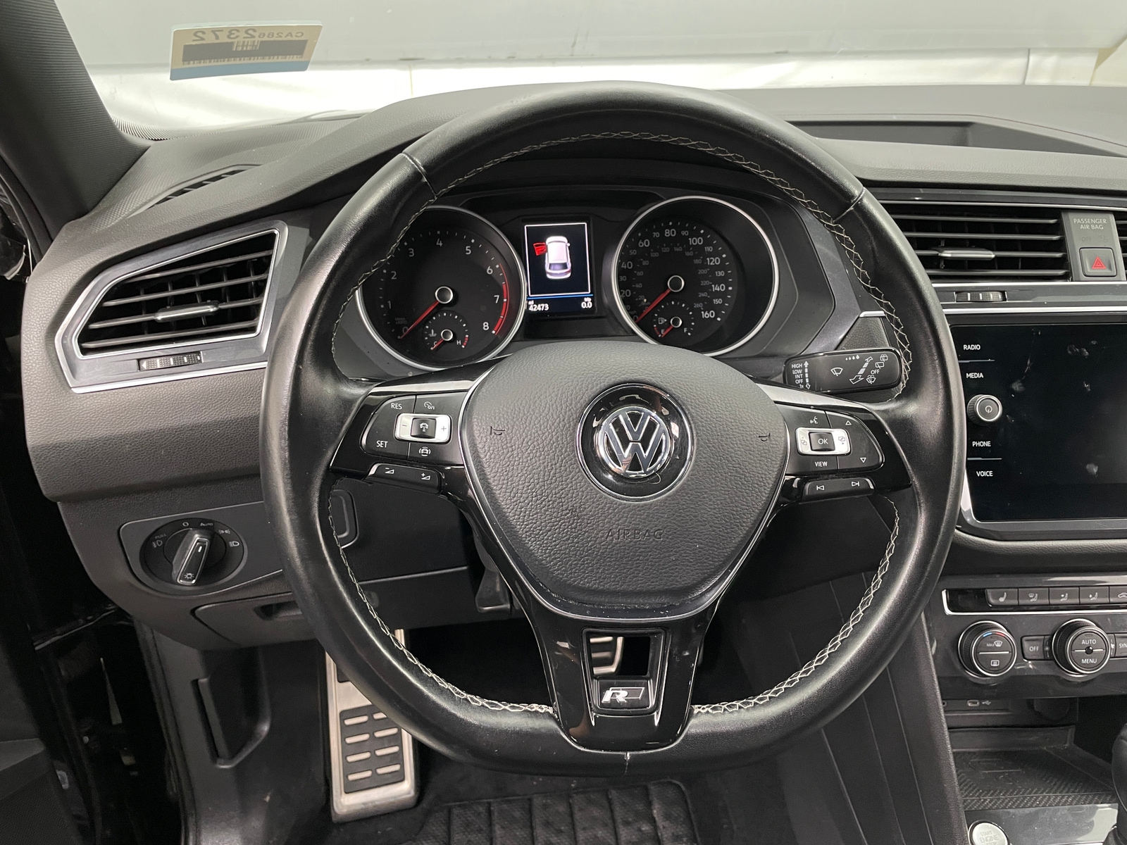 Thumbnail: 2021 Volkswagen Tiguan - 4