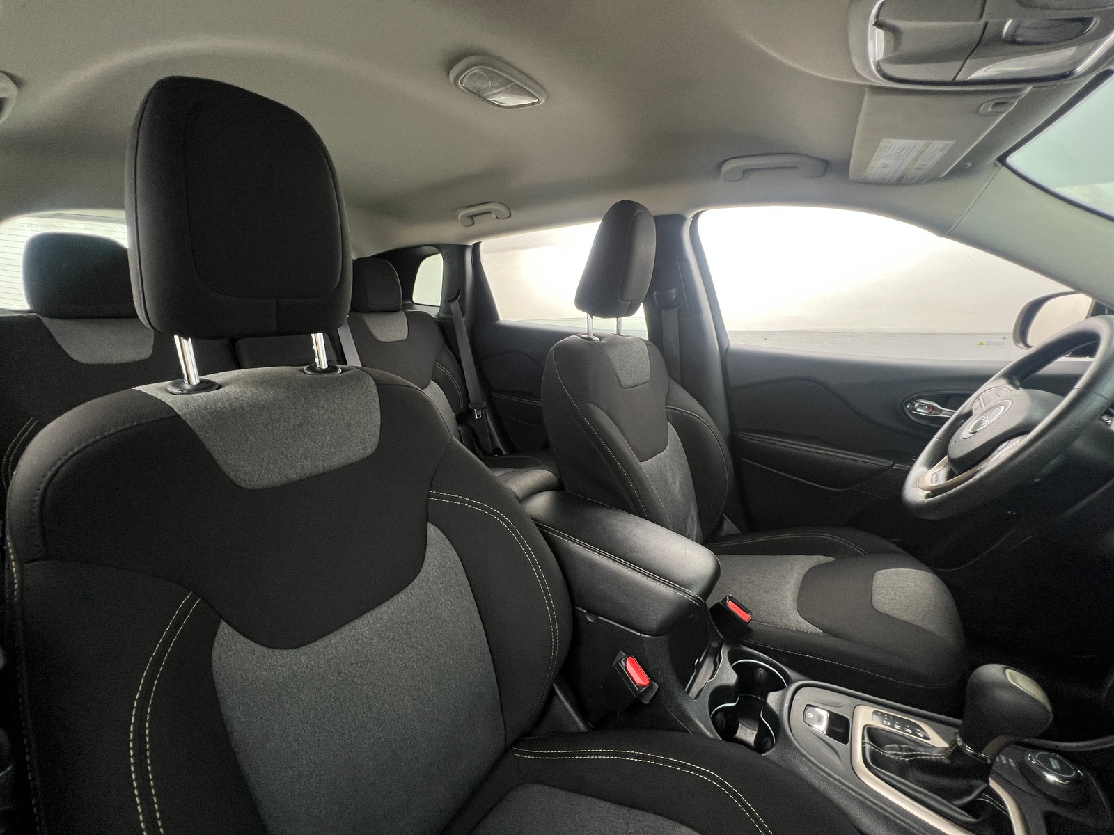 Thumbnail: 2016 Jeep Cherokee - 2
