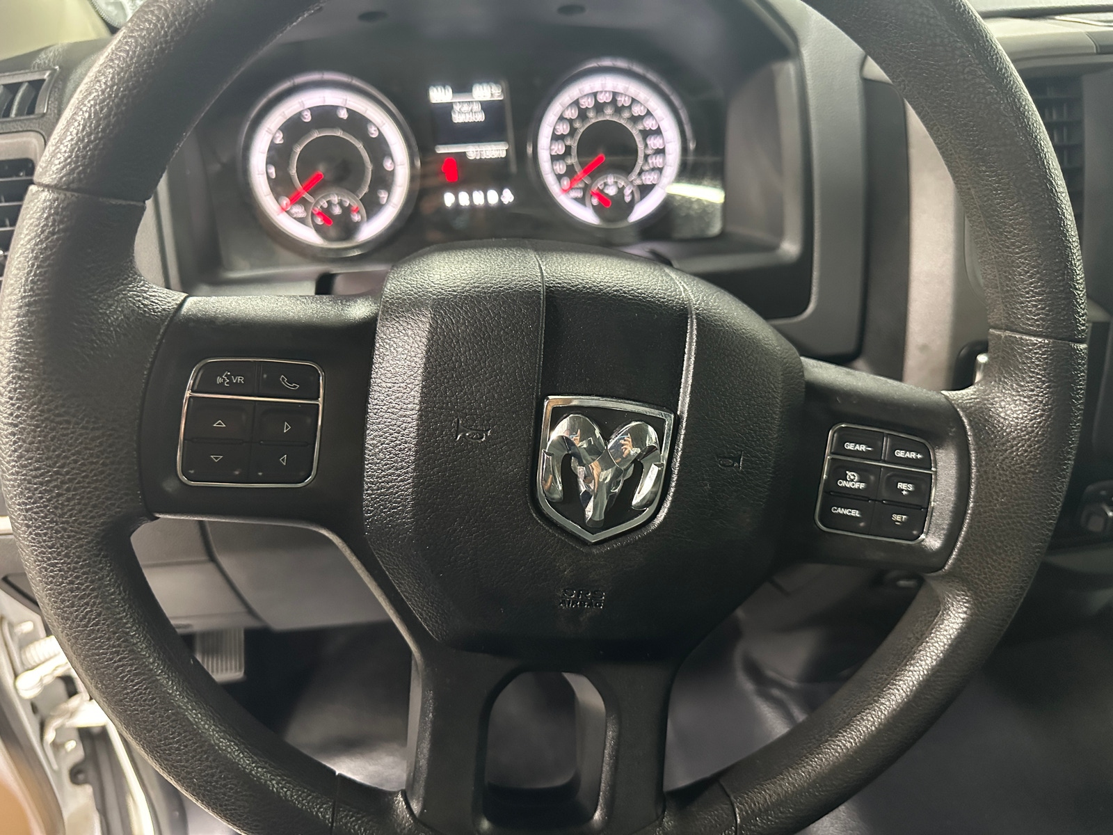 Thumbnail: 2019 RAM 1500 Classic - 5