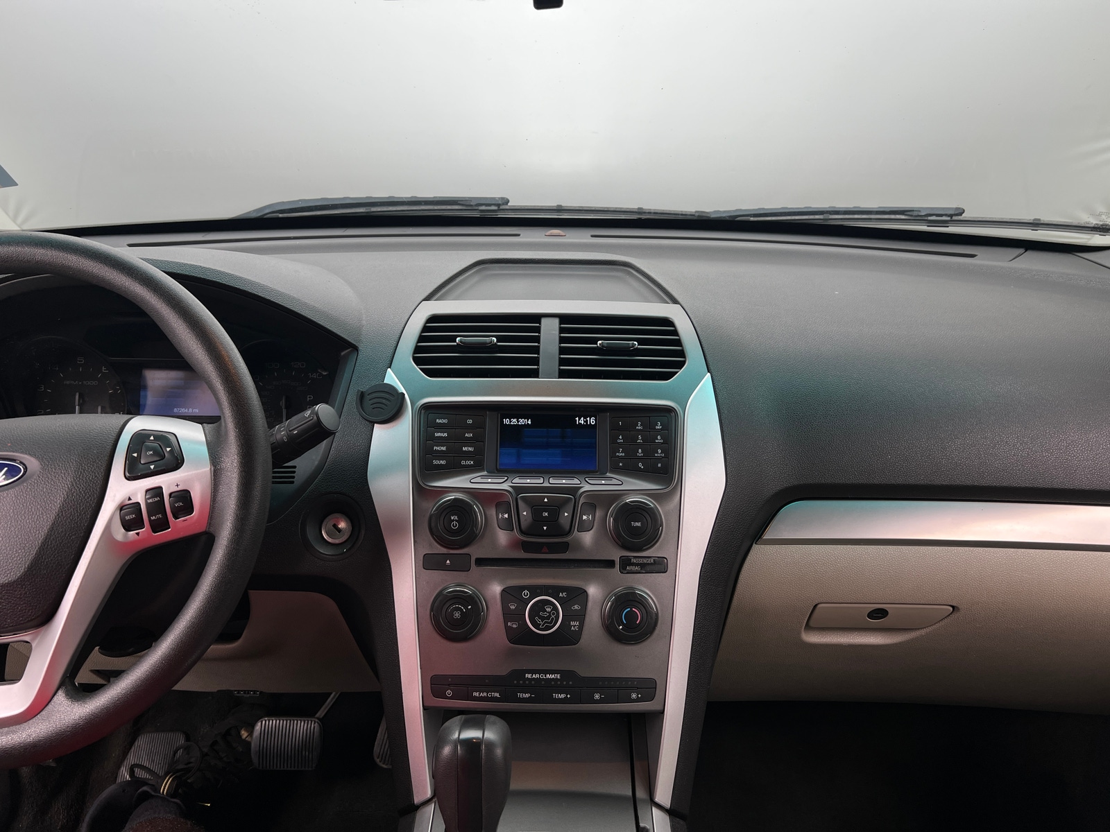 Thumbnail: 2014 Ford Explorer - 3