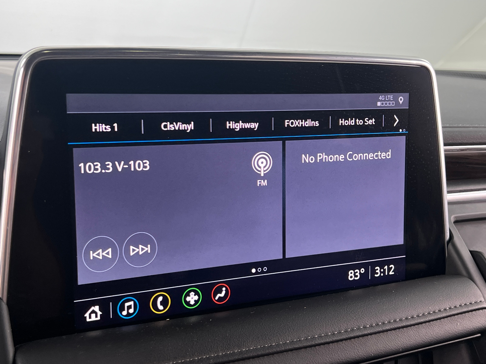 Thumbnail: 2021 Chevrolet Tahoe - 3