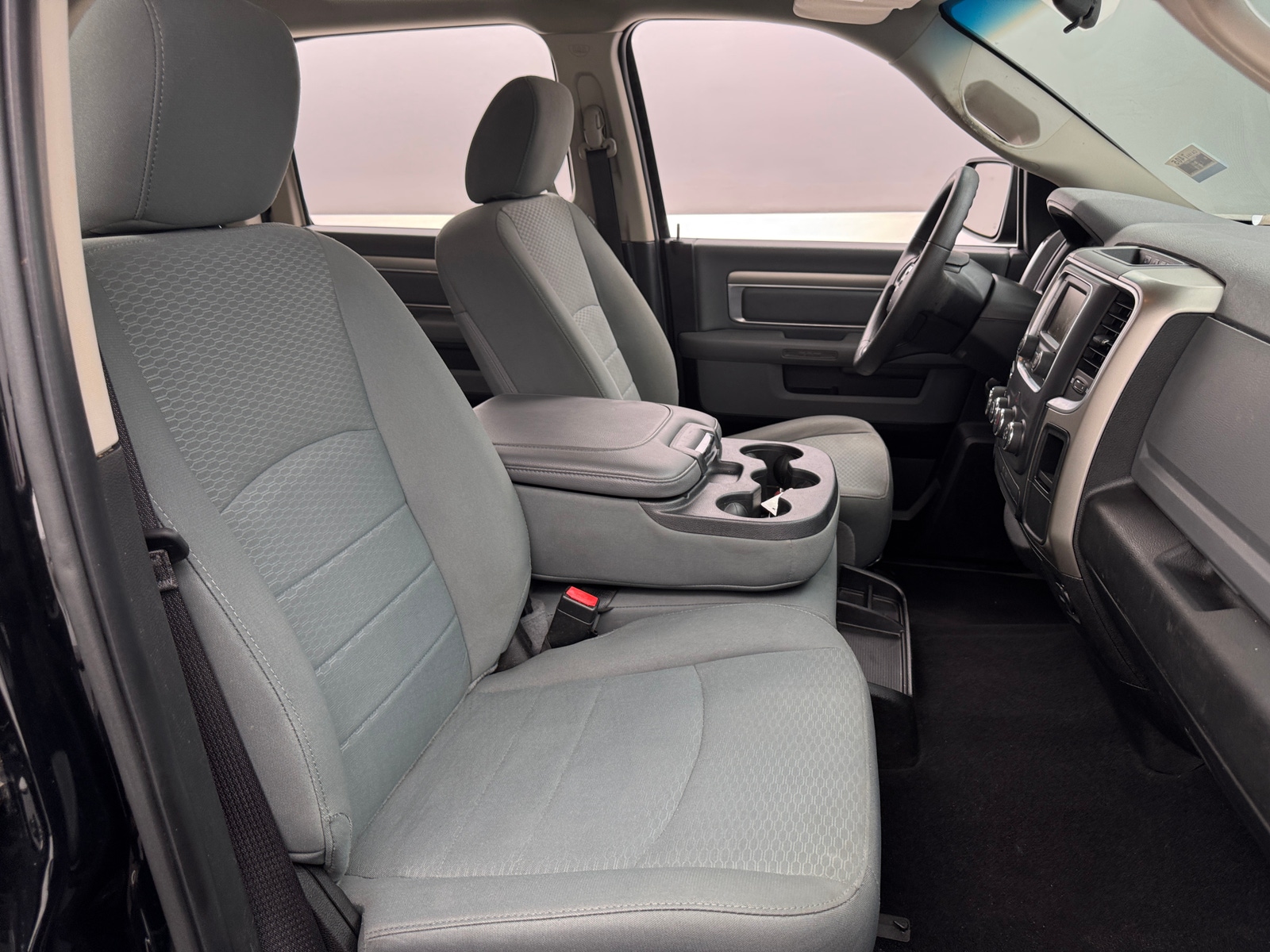 Thumbnail: 2019 RAM 1500 Classic - 2