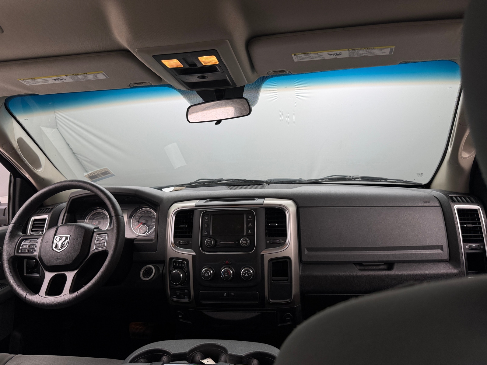Thumbnail: 2019 RAM 1500 Classic - 3