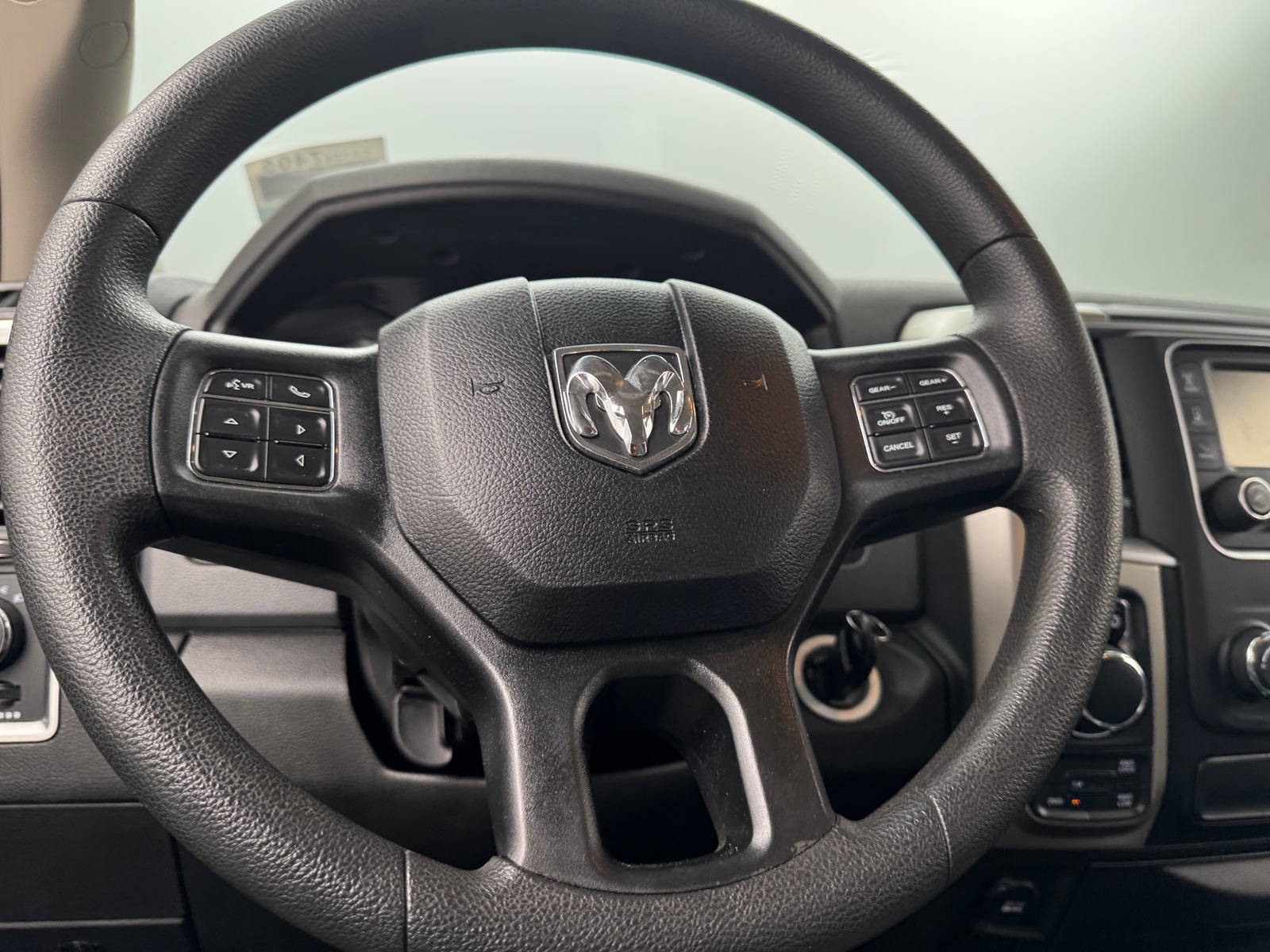 Thumbnail: 2019 RAM 1500 Classic - 5