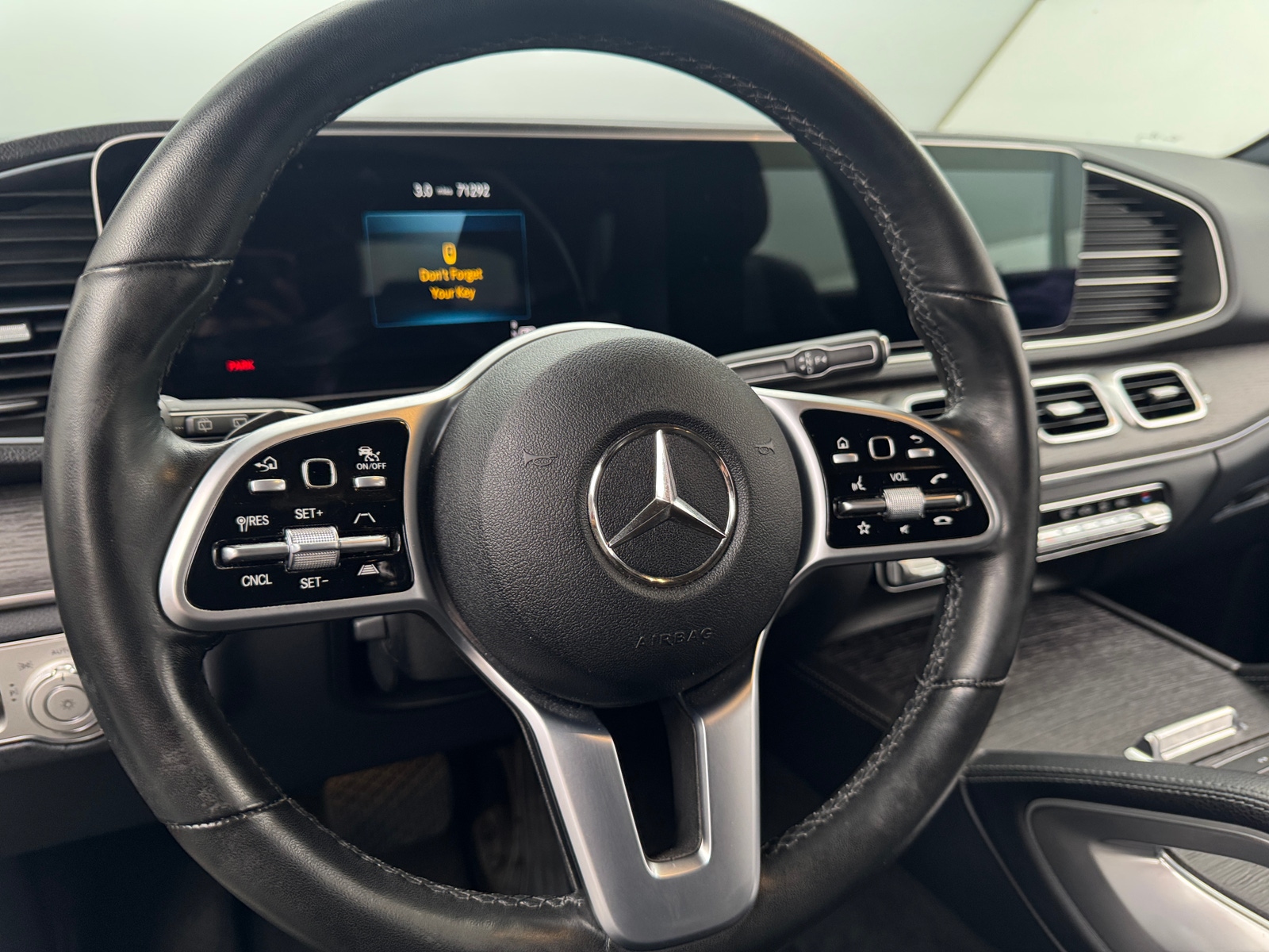 Thumbnail: 2022 Mercedes-Benz GLE - 4