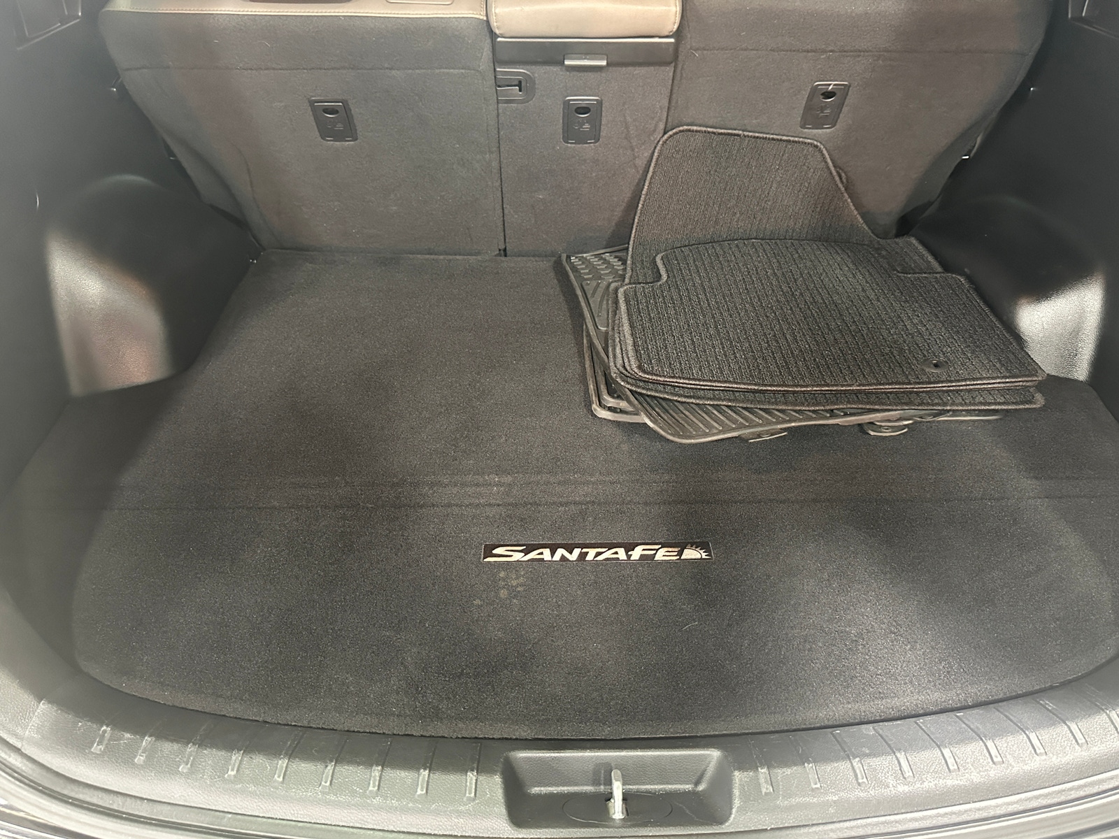 Thumbnail: 2017 Hyundai Santa Fe - 6