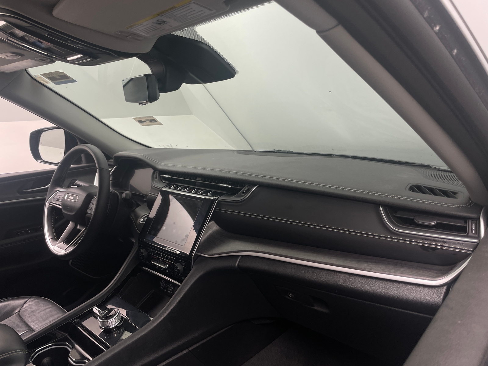 Thumbnail: 2022 Jeep Grand Cherokee L - 2