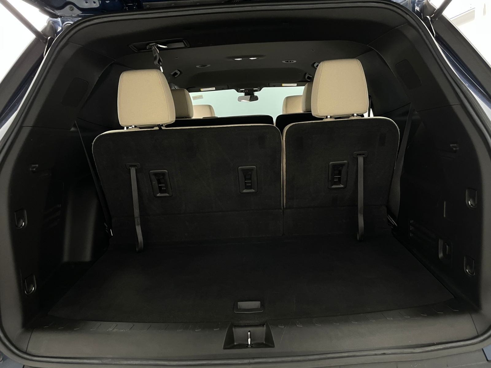 Thumbnail: 2022 Chevrolet Traverse - 7