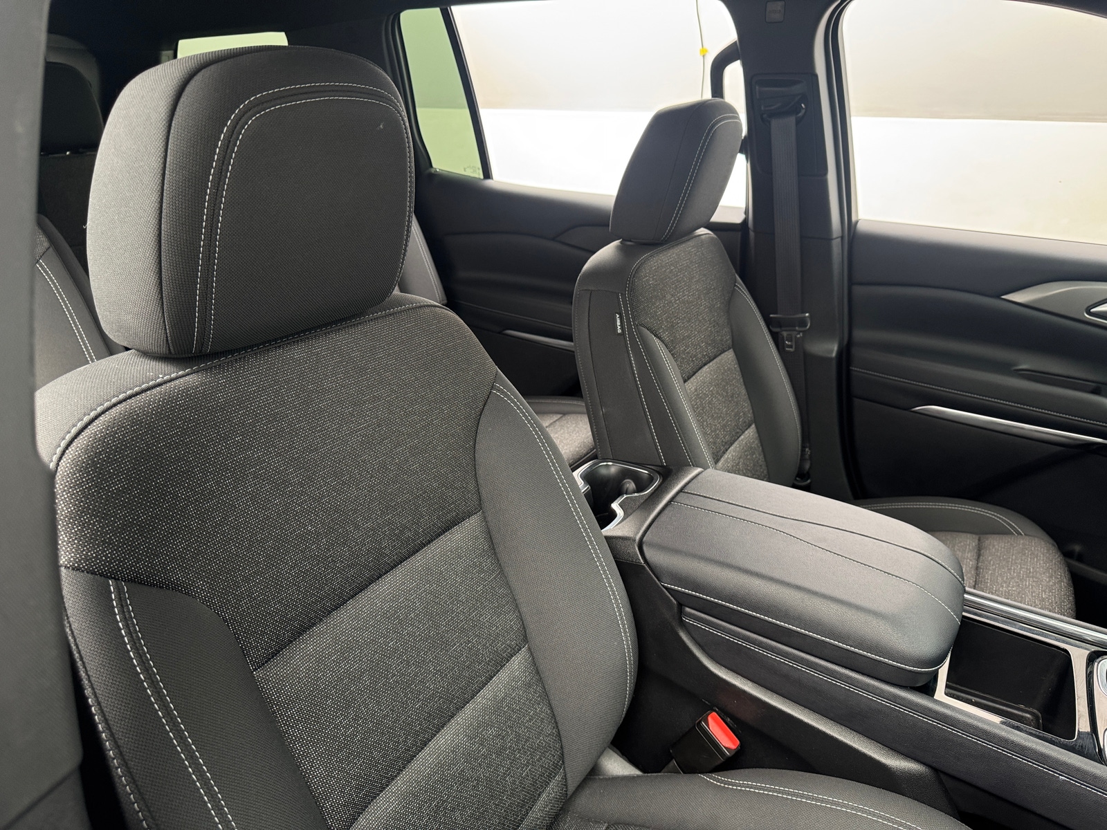 Thumbnail: 2025 Chevrolet Traverse - 2