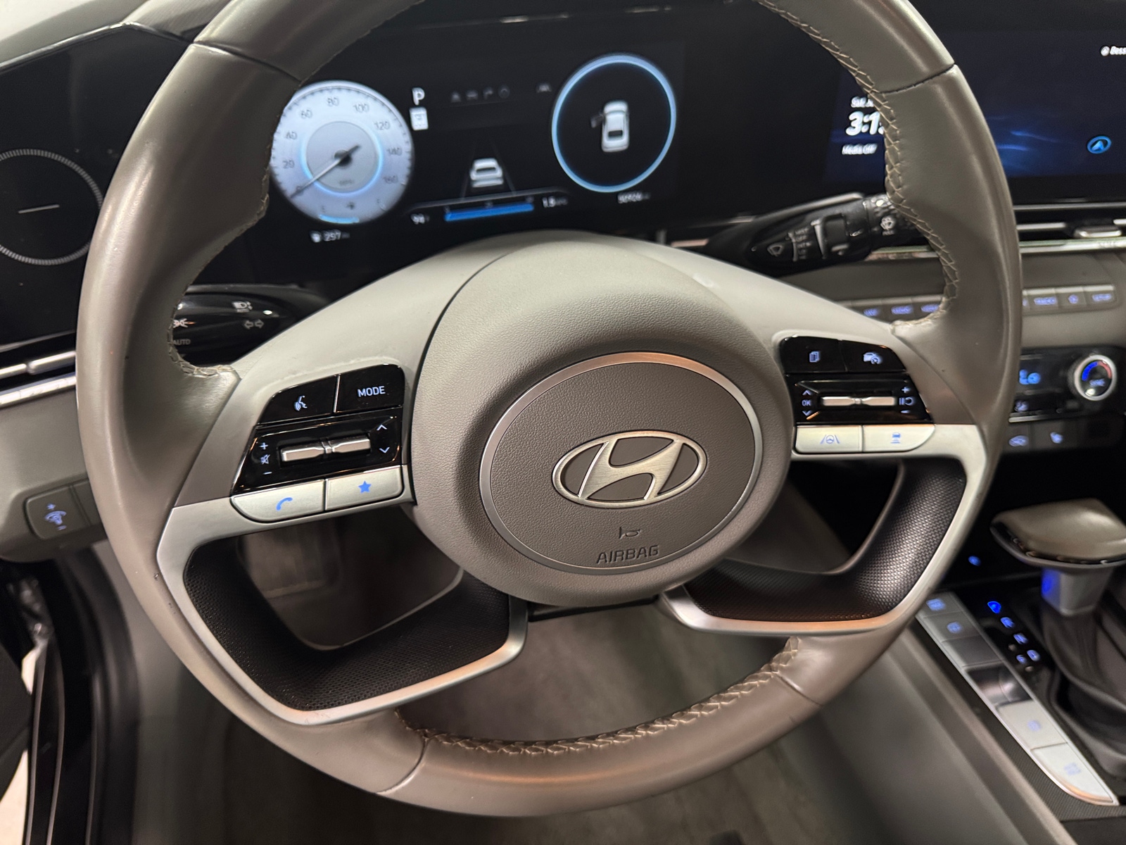 Thumbnail: 2024 Hyundai Elantra - 5