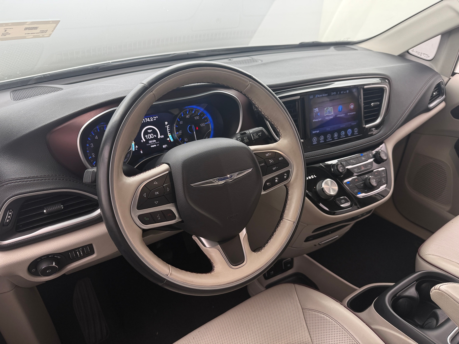 Thumbnail: 2017 Chrysler Pacifica - 2