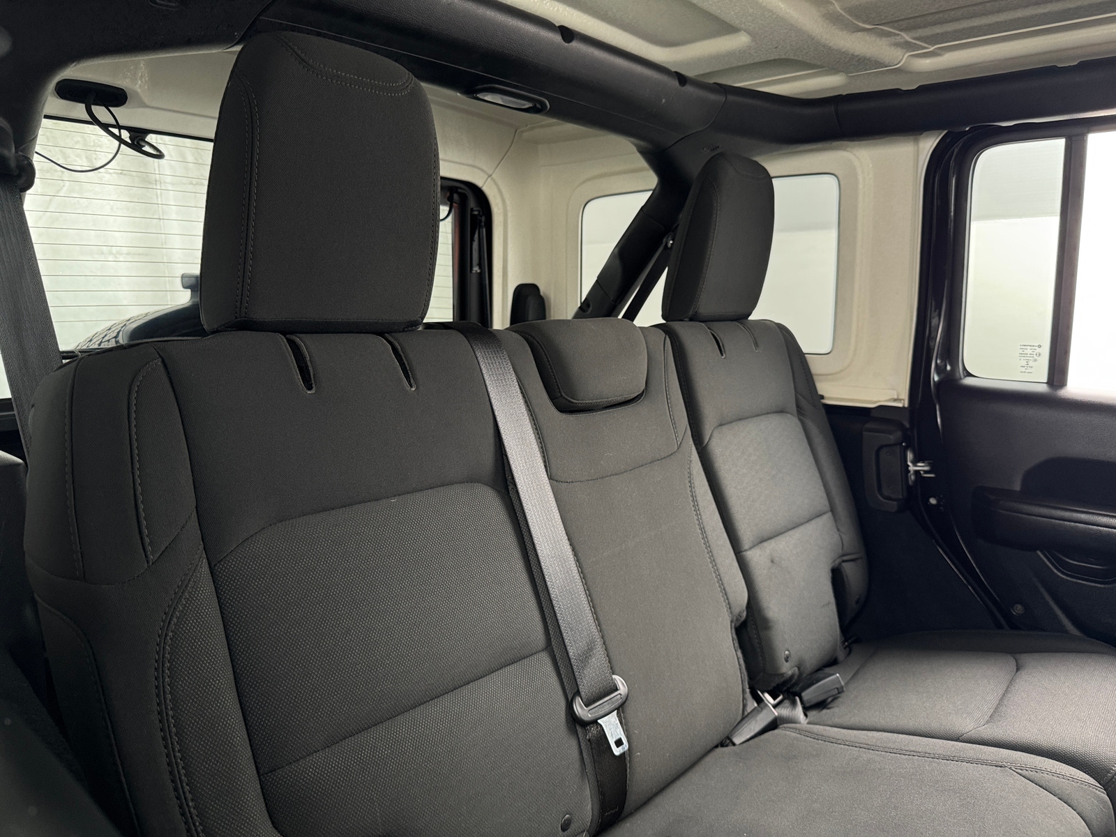 Thumbnail: 2018 Jeep Wrangler - 6