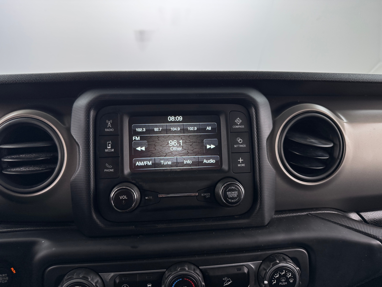 Thumbnail: 2018 Jeep Wrangler - 4