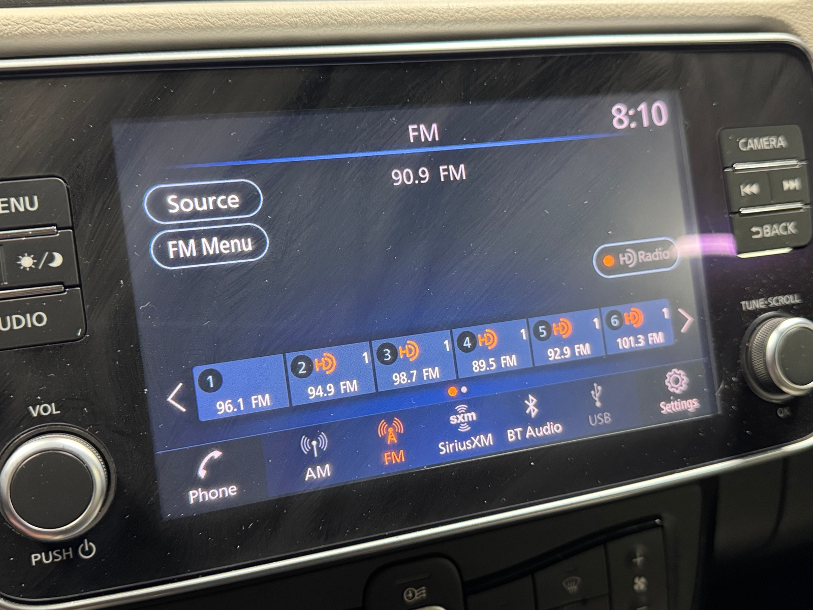 Thumbnail: 2019 Nissan Leaf - 3
