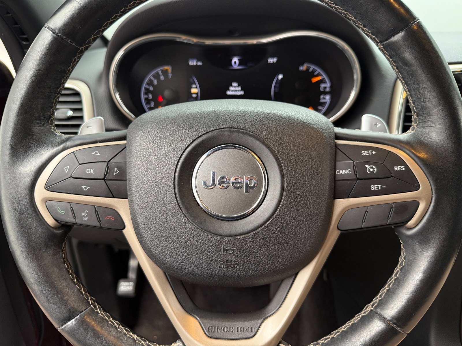 Thumbnail: 2017 Jeep Grand Cherokee - 5