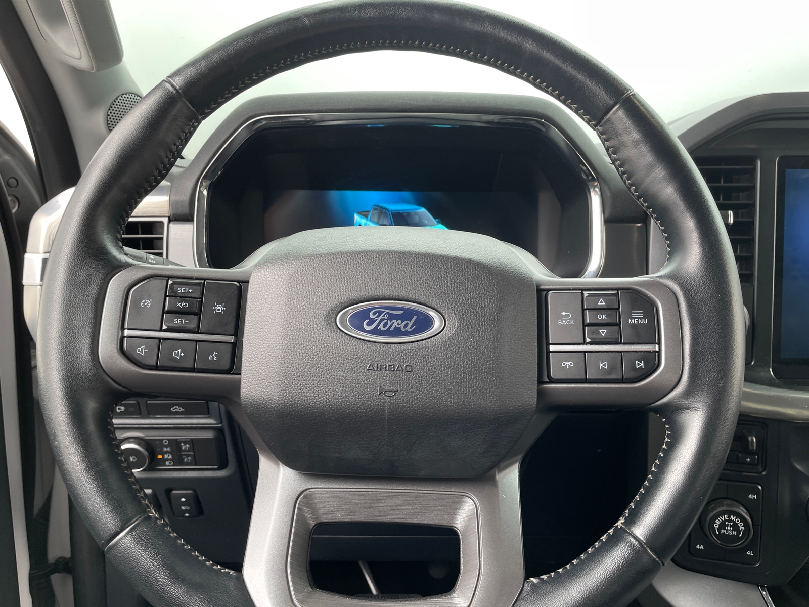 Thumbnail: 2022 Ford Econoline - 4