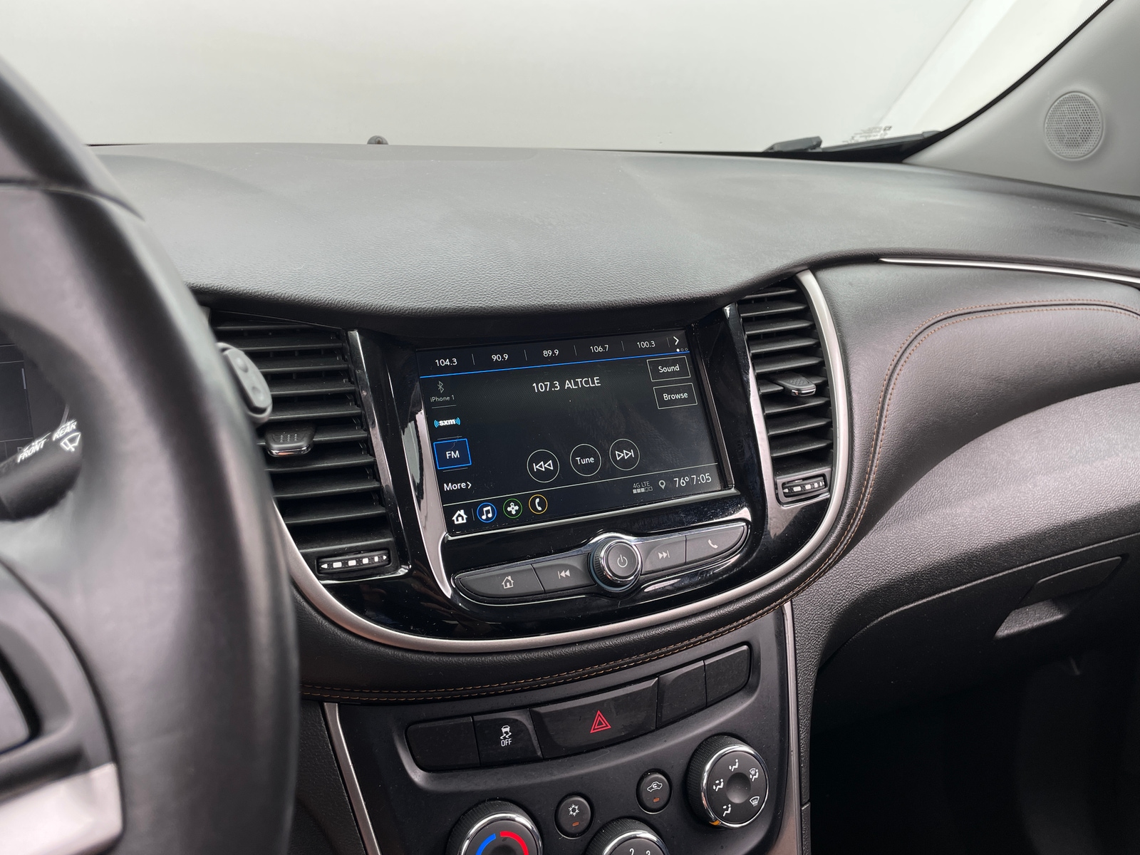 Thumbnail: 2019 Chevrolet Trax - 4