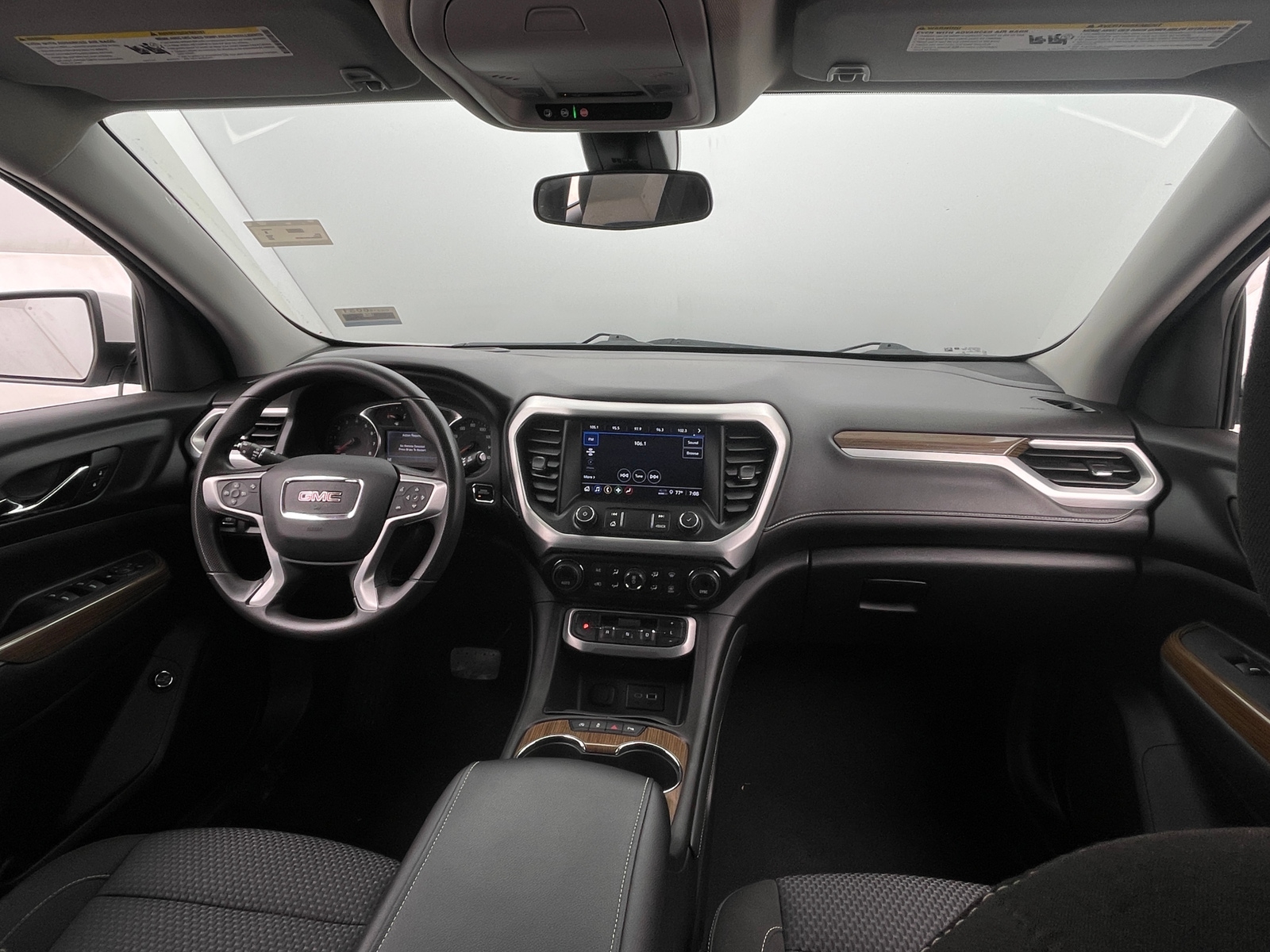 Thumbnail: 2022 GMC Acadia - 3