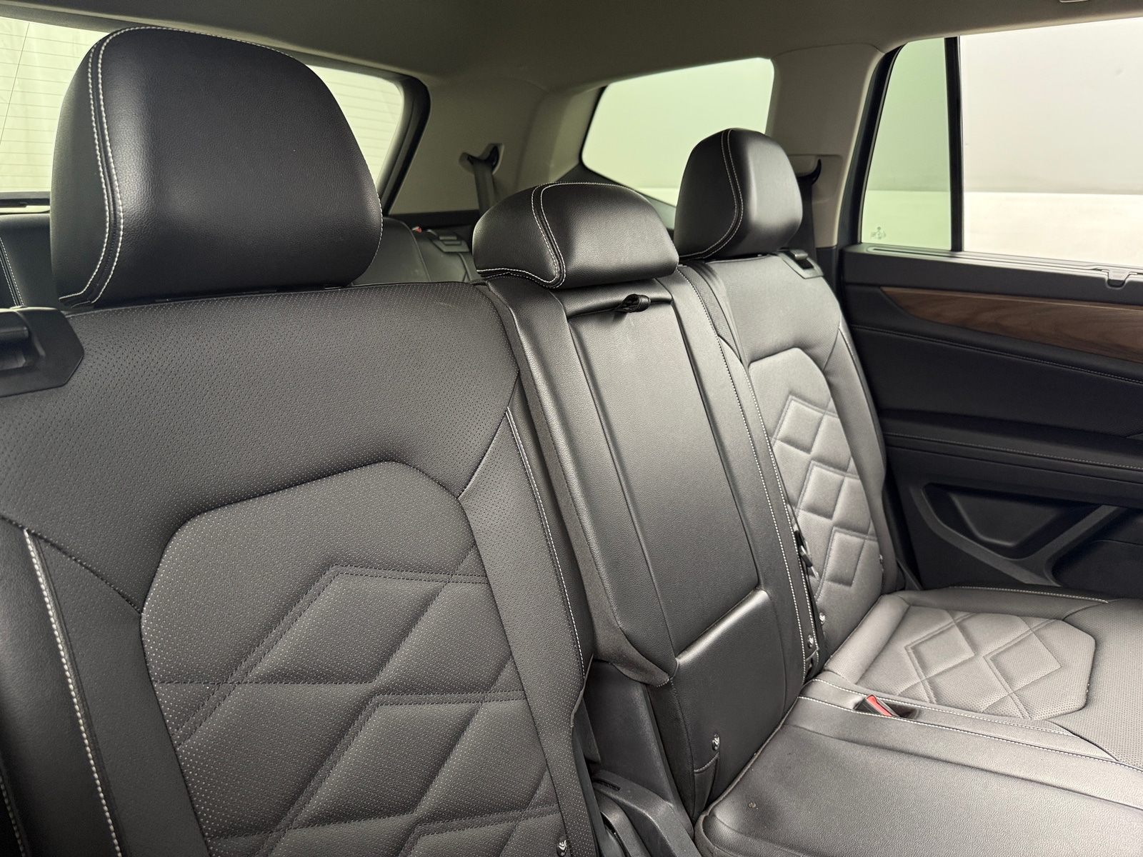 Thumbnail: 2024 Volkswagen Atlas - 5