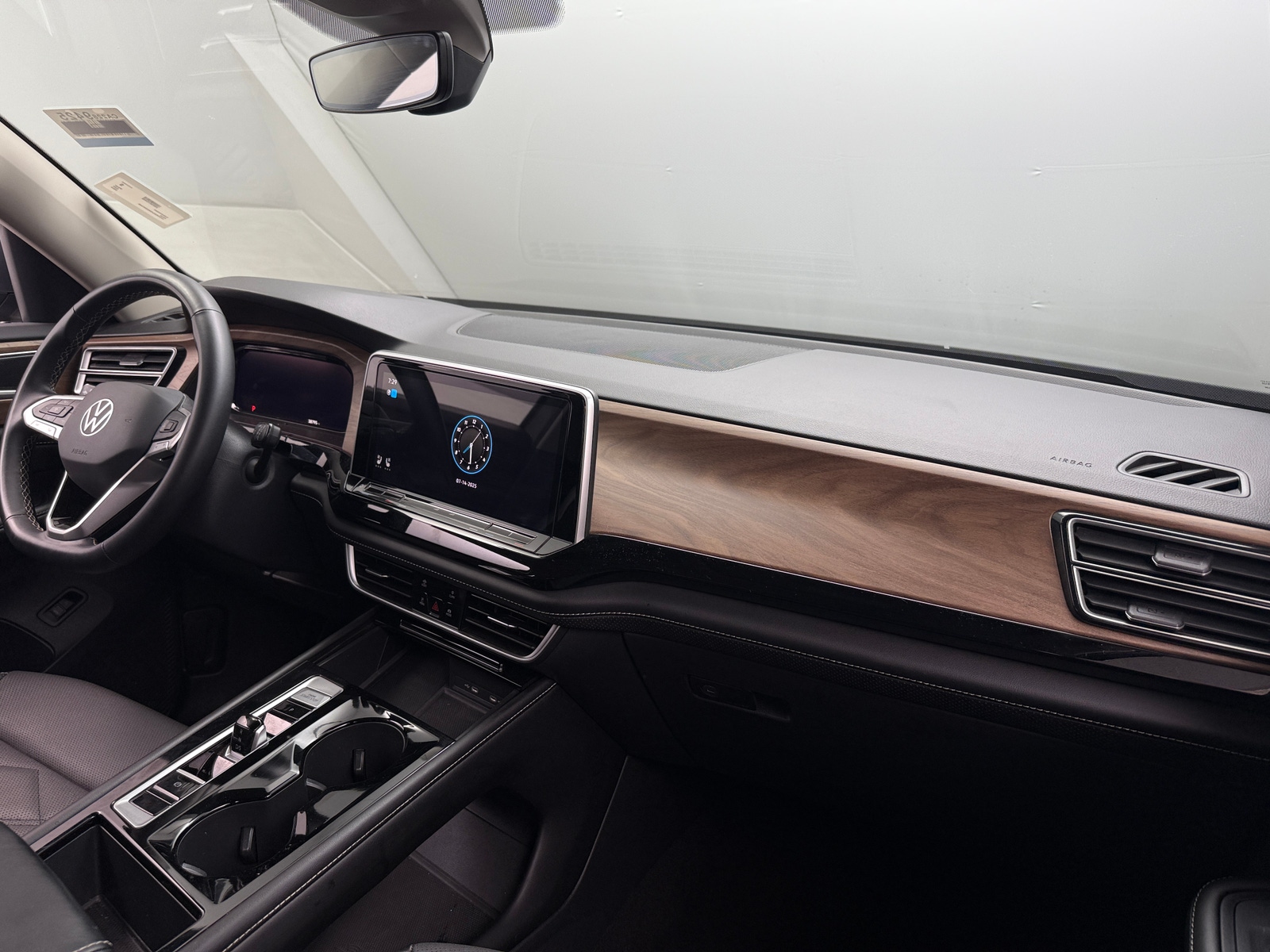 Thumbnail: 2024 Volkswagen Atlas - 2