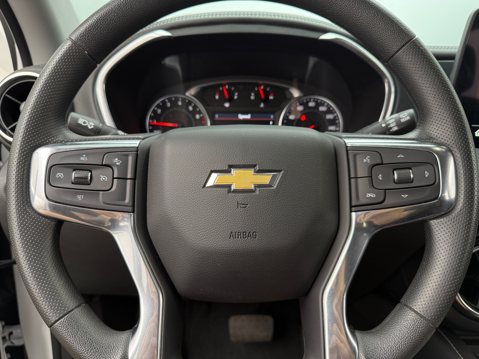 Thumbnail: 2023 Chevrolet Blazer - 5