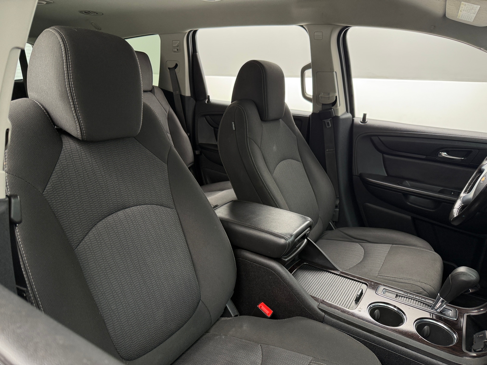 Thumbnail: 2017 Chevrolet Traverse - 2