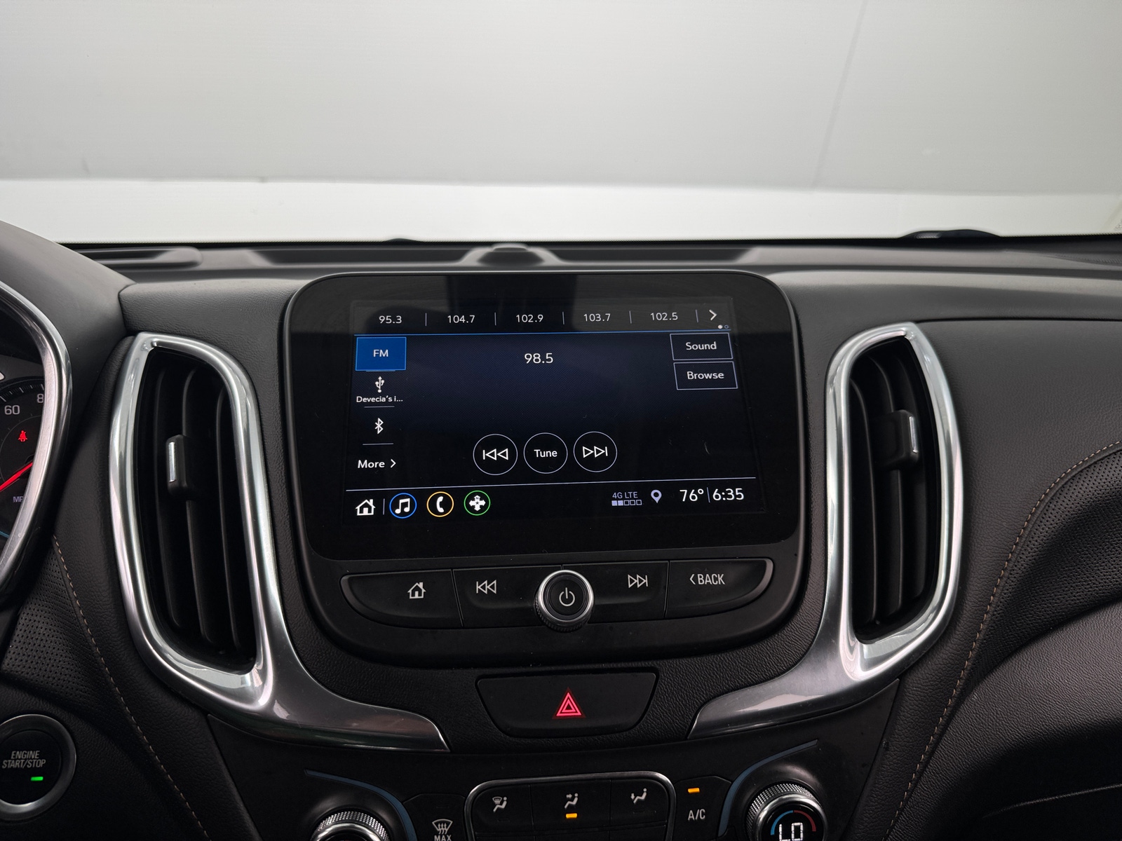 Thumbnail: 2021 Chevrolet Equinox - 3