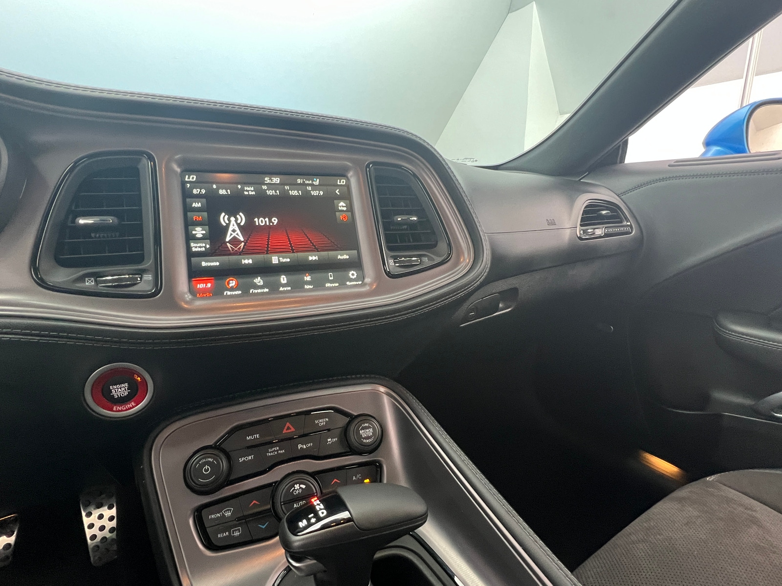 Thumbnail: 2023 Dodge Challenger - 3