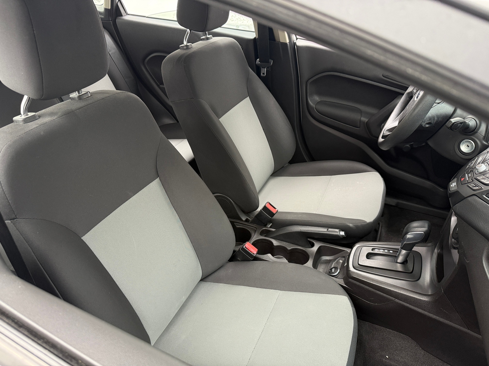 Thumbnail: 2016 Ford Fiesta - 2