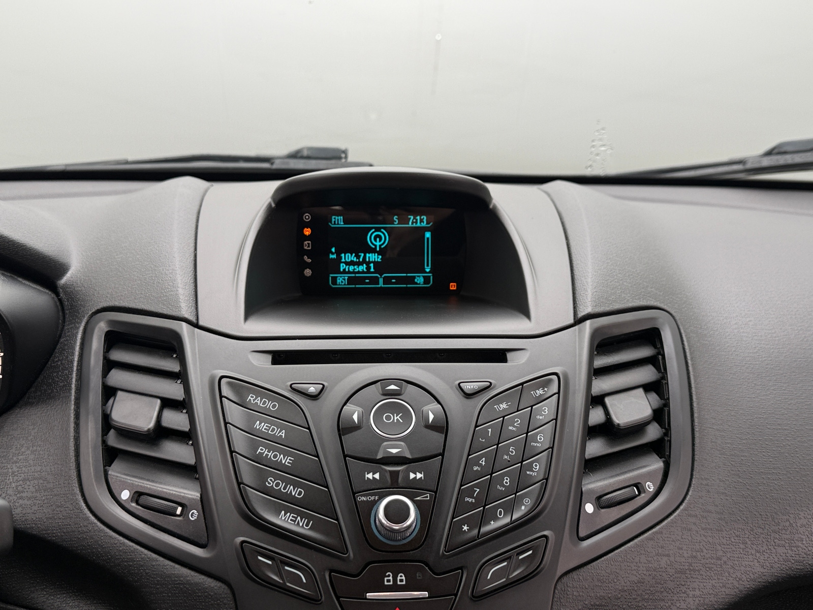 Thumbnail: 2016 Ford Fiesta - 4