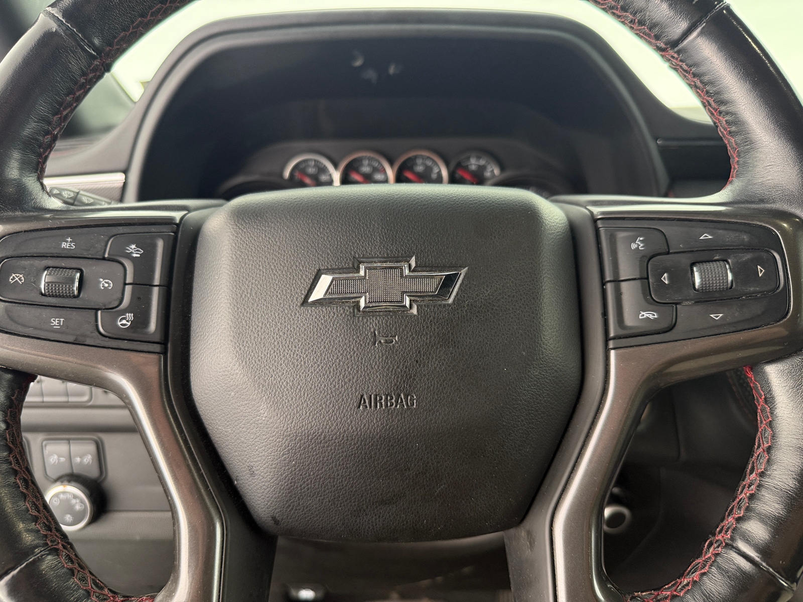 Thumbnail: 2021 Chevrolet Suburban - 4