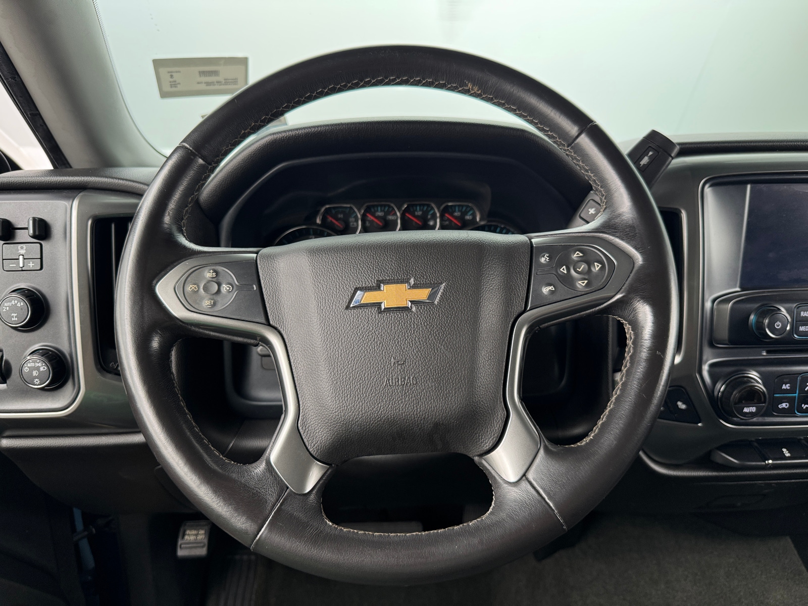 Thumbnail: 2018 Chevrolet Silverado 1500 - 5