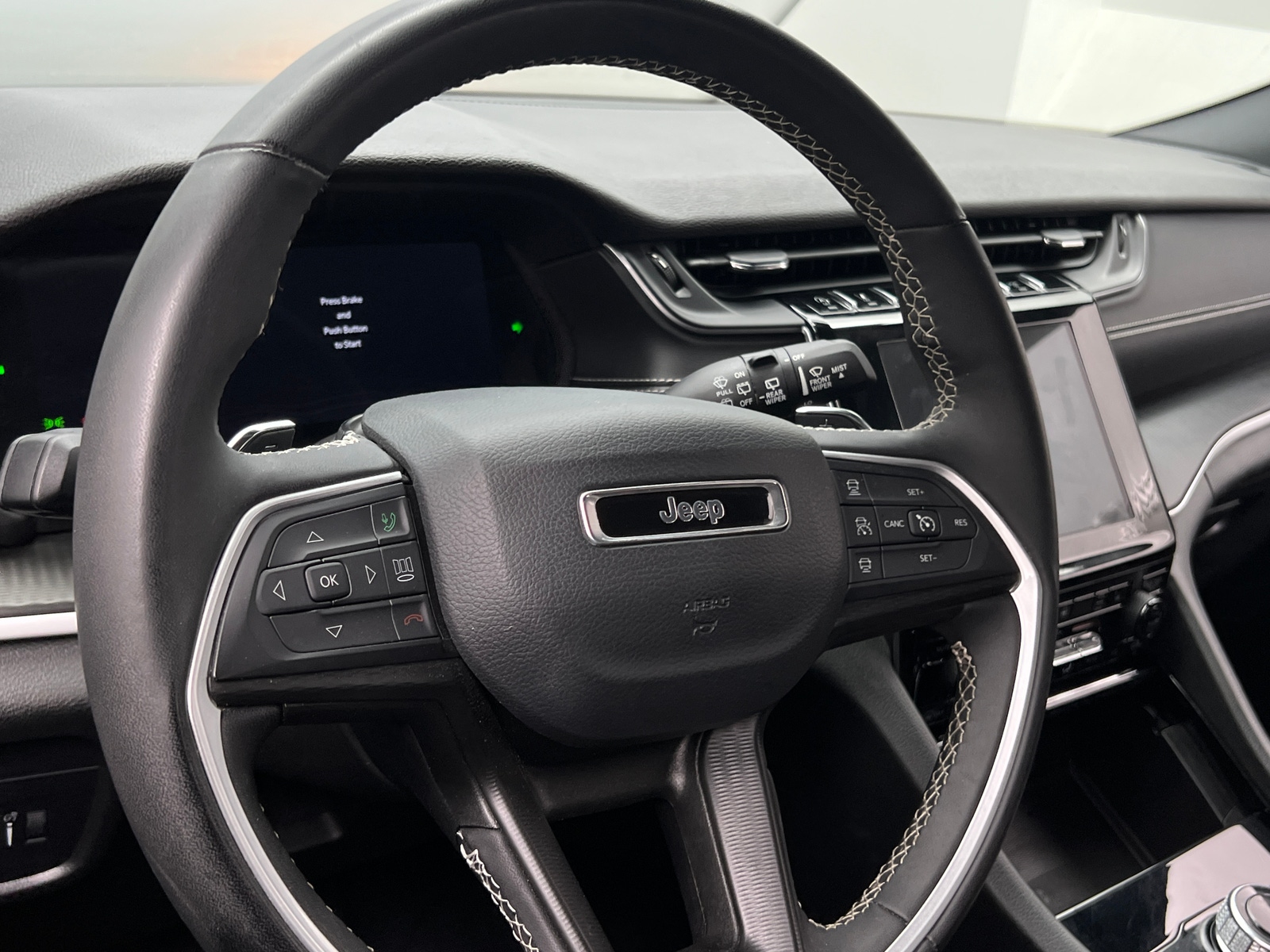 Thumbnail: 2023 Jeep Grand Cherokee - 4