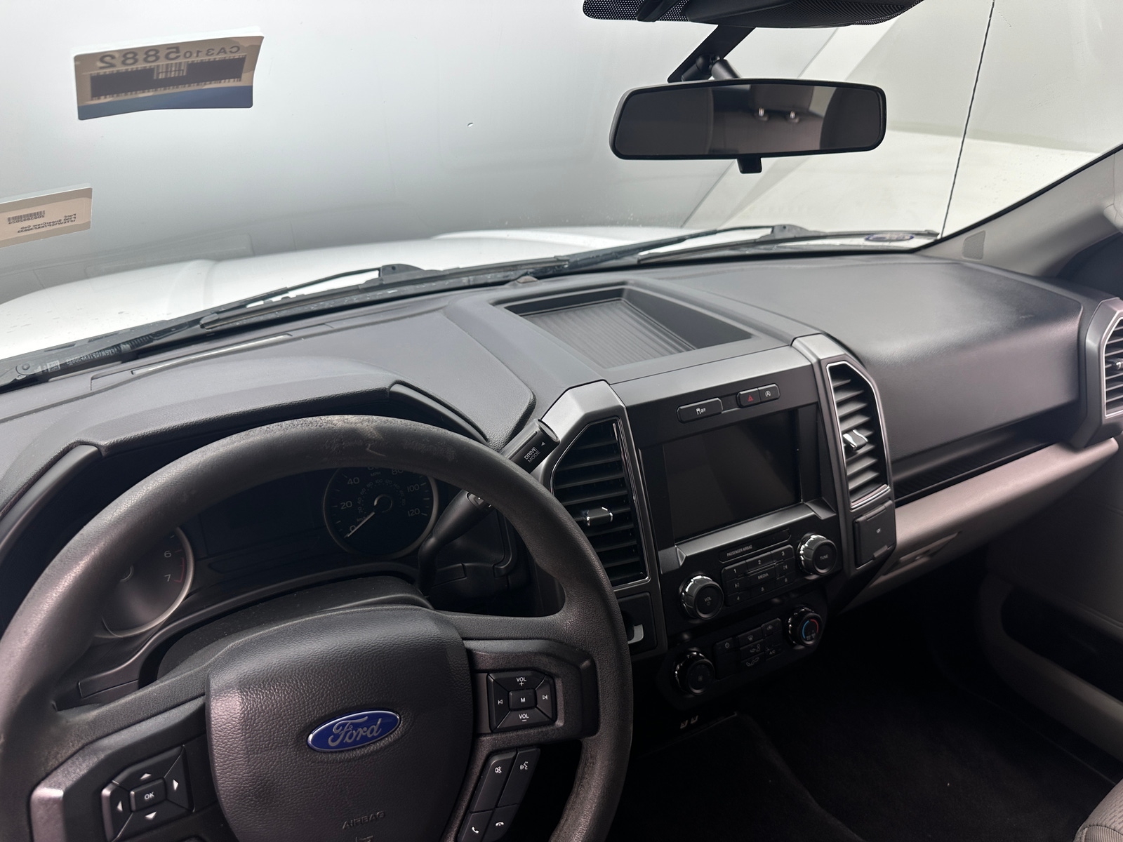 Thumbnail: 2019 Ford Econoline - 3