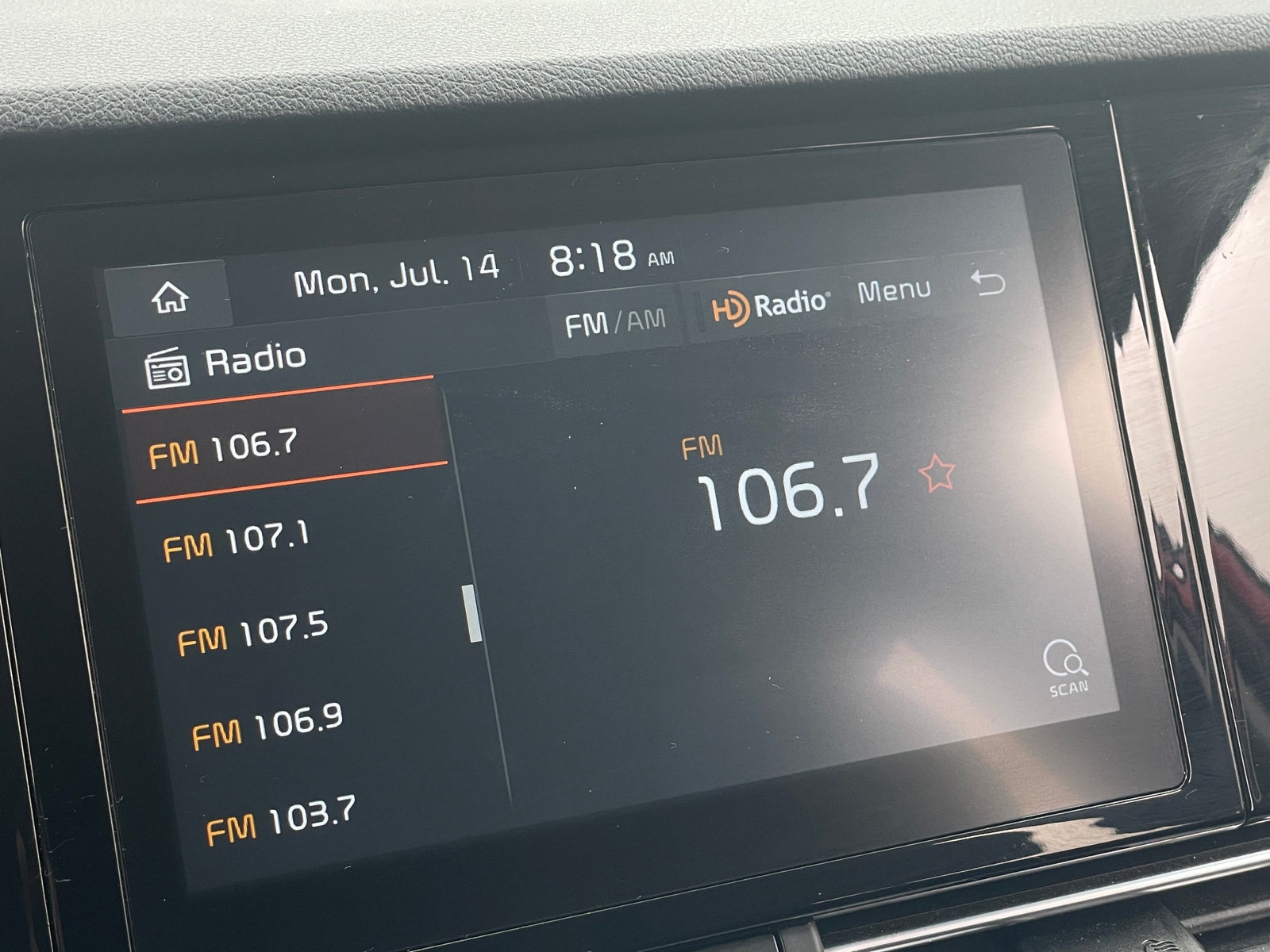 Thumbnail: 2020 Kia Niro - 4
