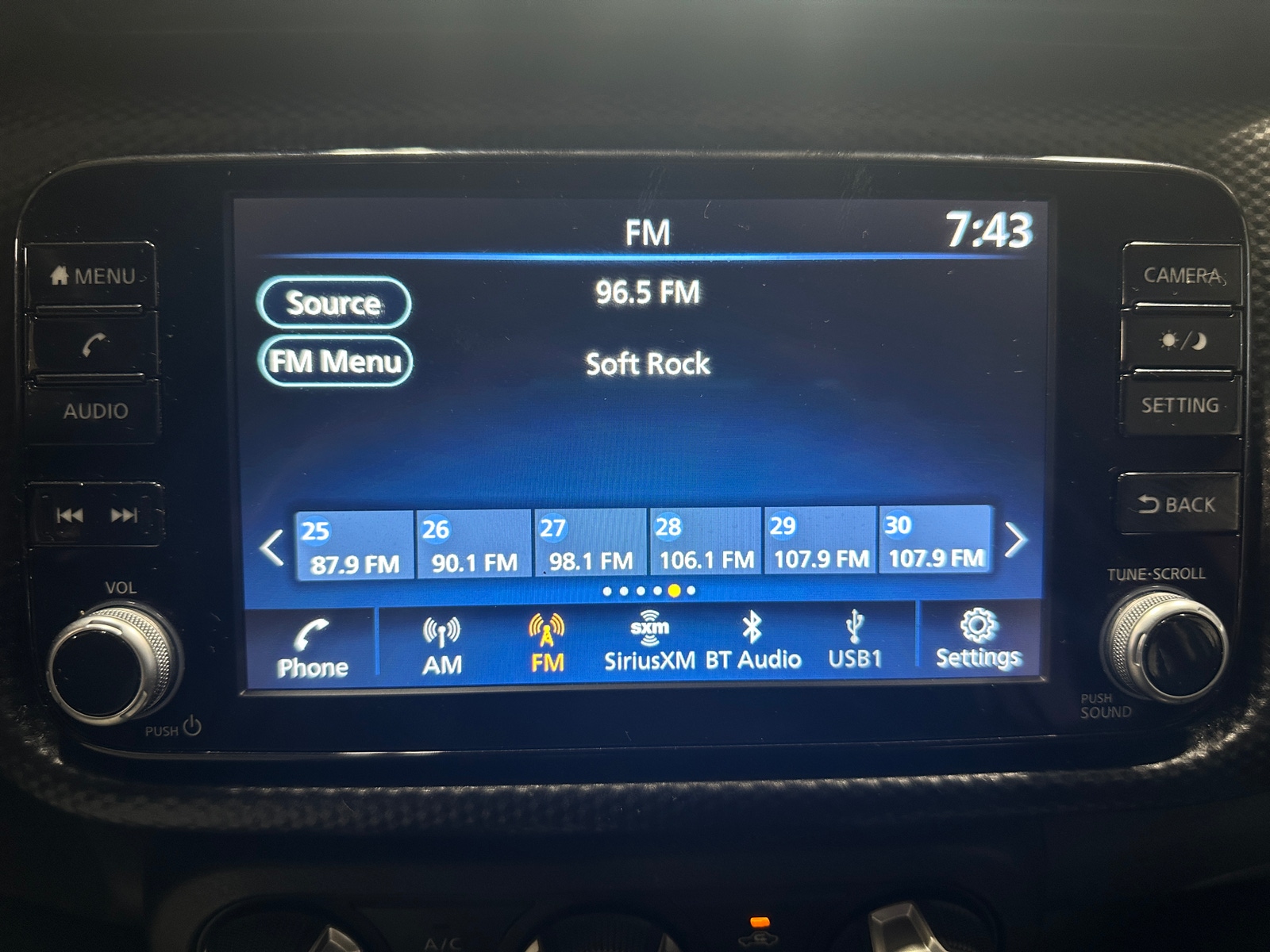 Thumbnail: 2024 Nissan Kicks - 4