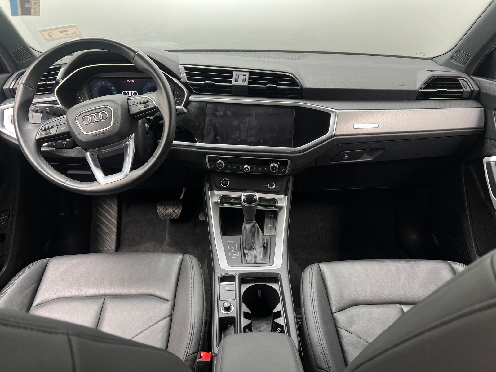 Thumbnail: 2022 Audi Q3 - 2