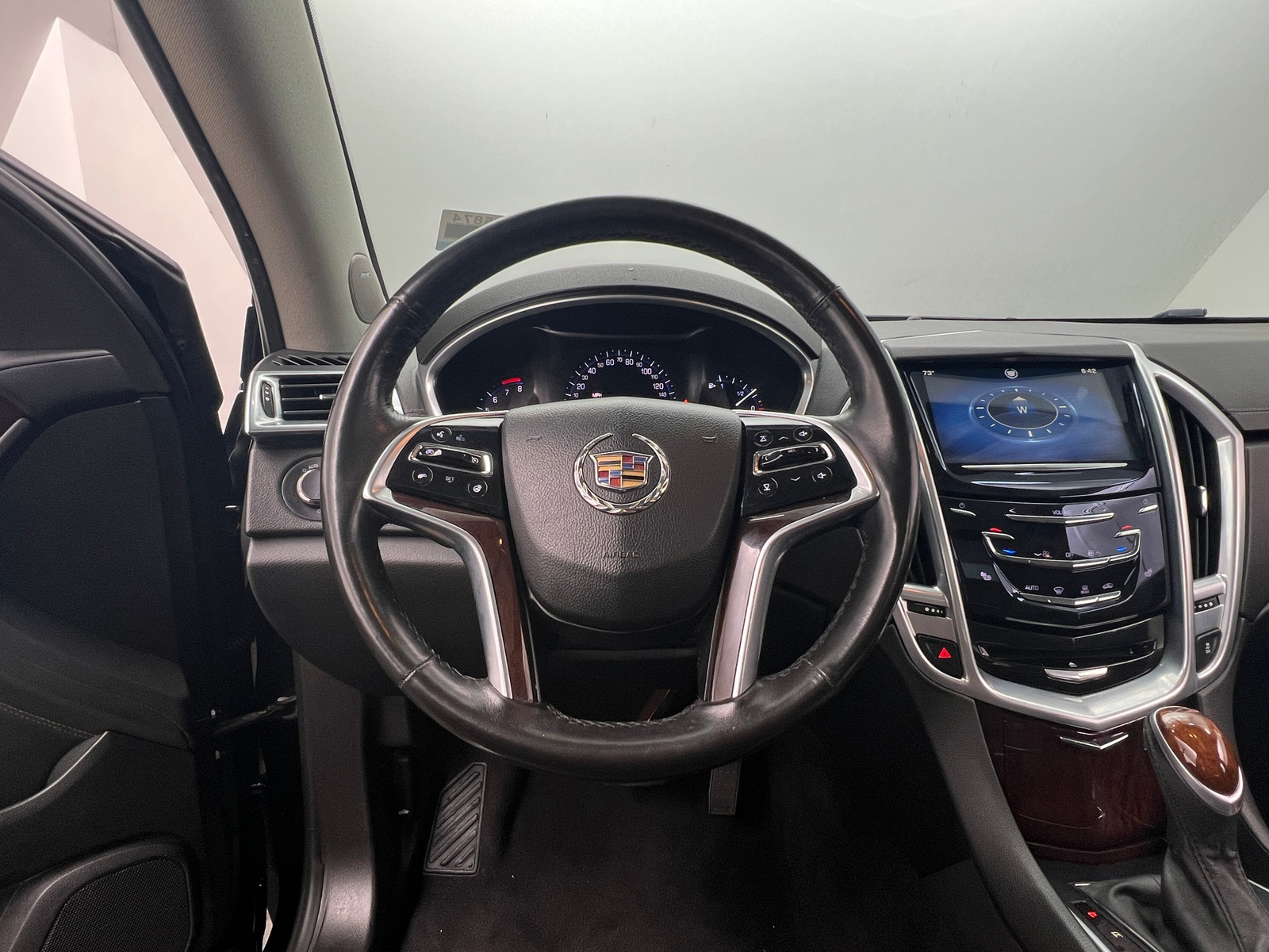 Thumbnail: 2014 Cadillac SRX - 4