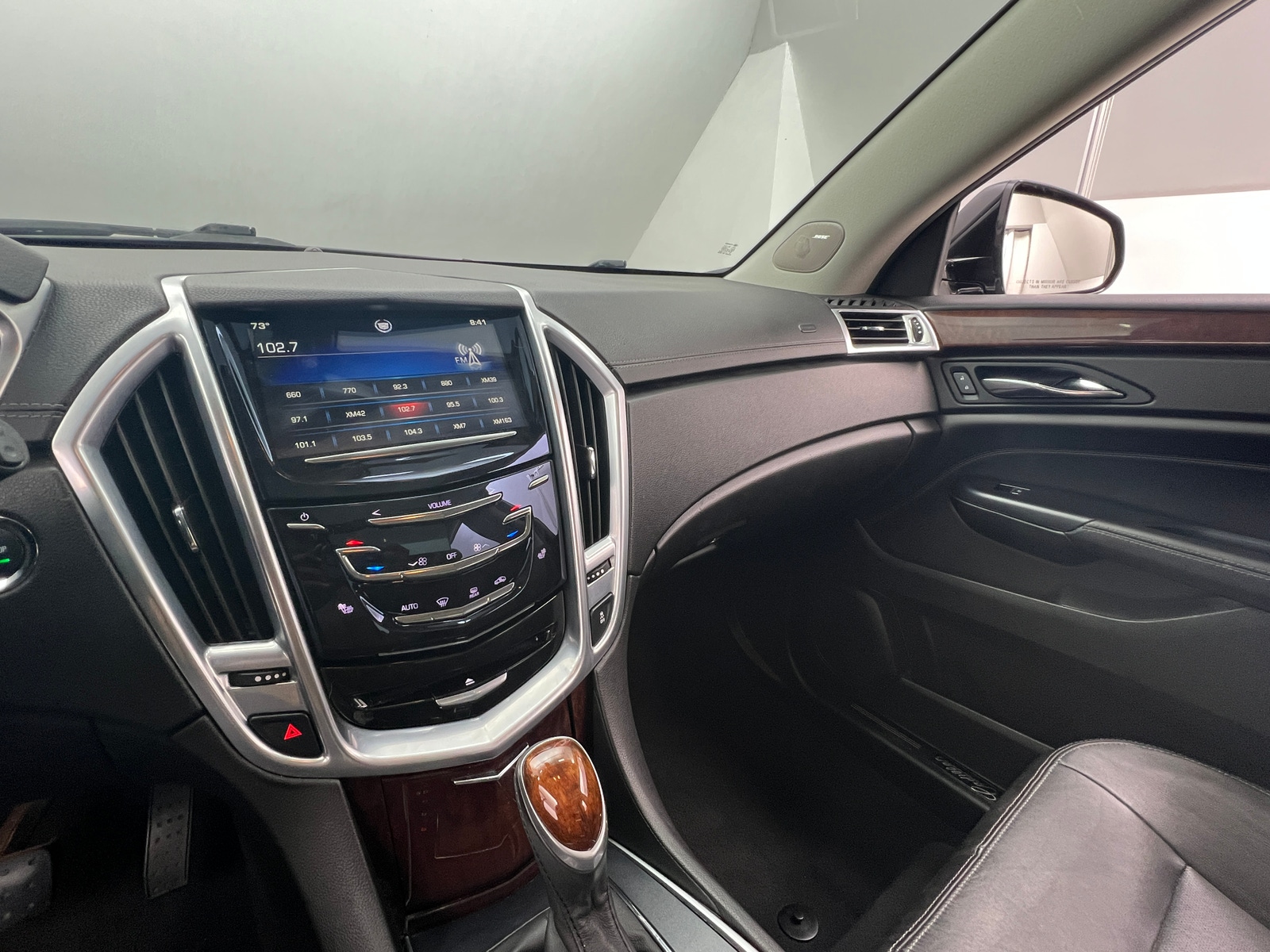 Thumbnail: 2014 Cadillac SRX - 3