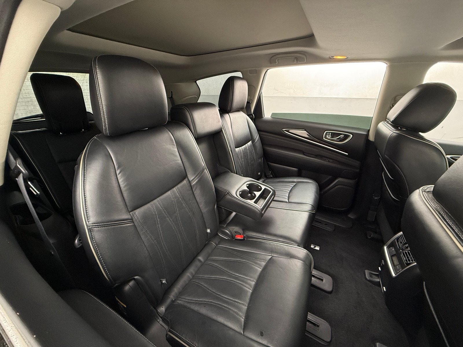 Thumbnail: 2017 INFINITI QX60 - 5