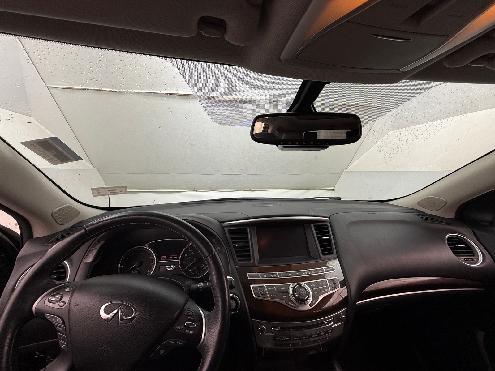 Thumbnail: 2017 INFINITI QX60 - 2