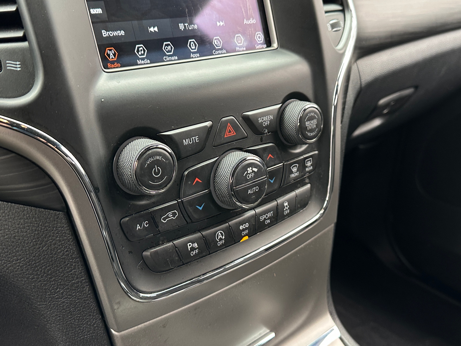 Thumbnail: 2021 Jeep Grand Cherokee - 4
