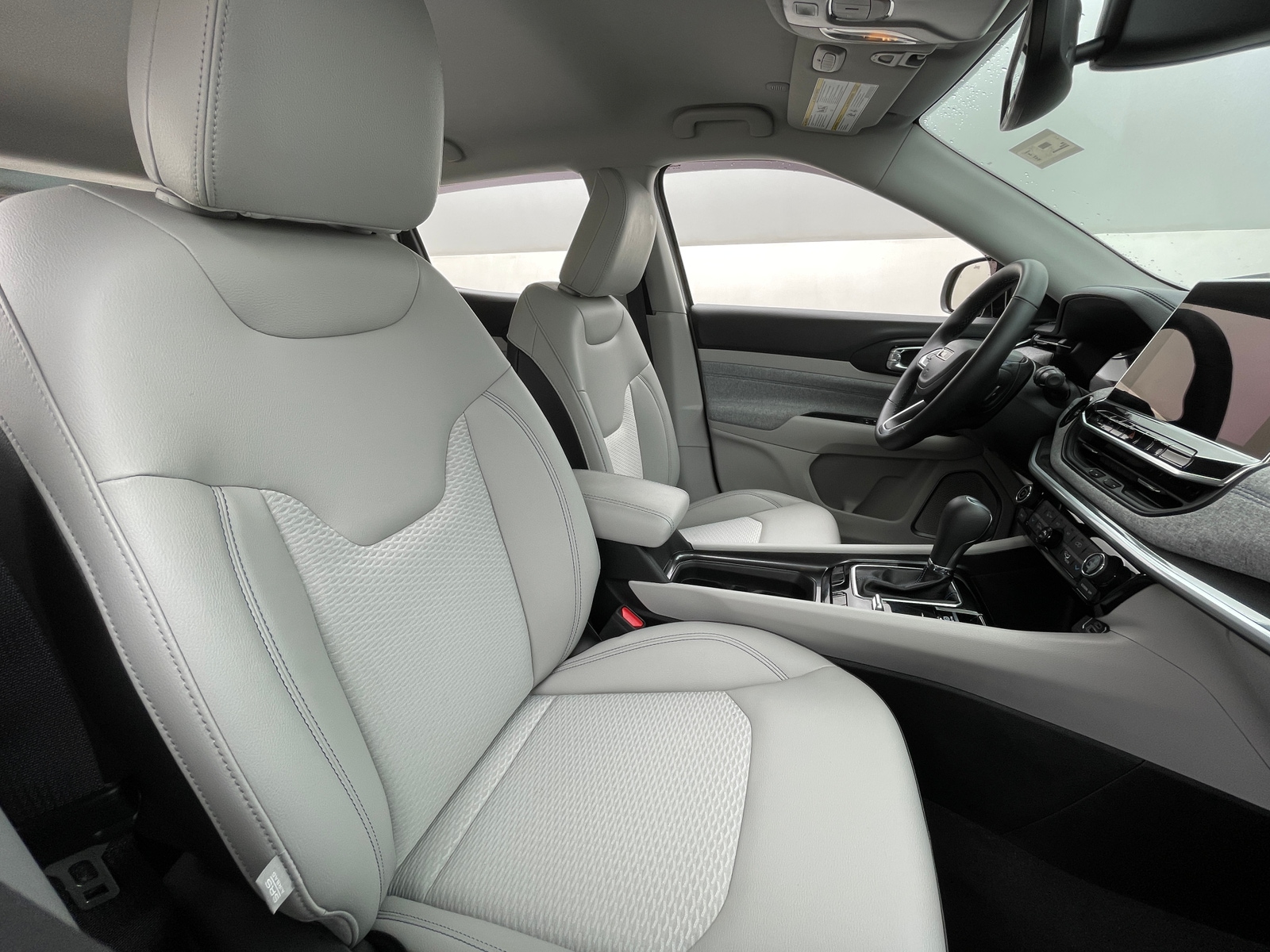Thumbnail: 2022 Jeep Compass - 2