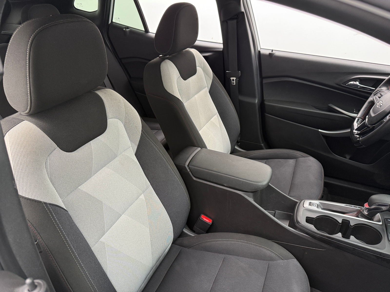 Thumbnail: 2024 Chevrolet Trax - 2
