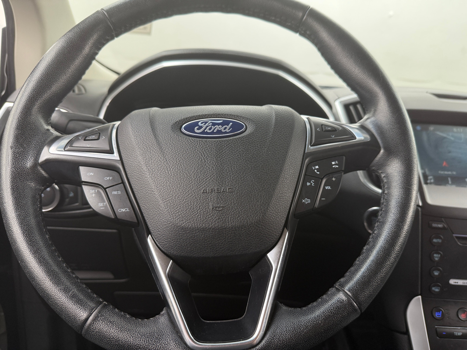 Thumbnail: 2018 Ford Edge - 4