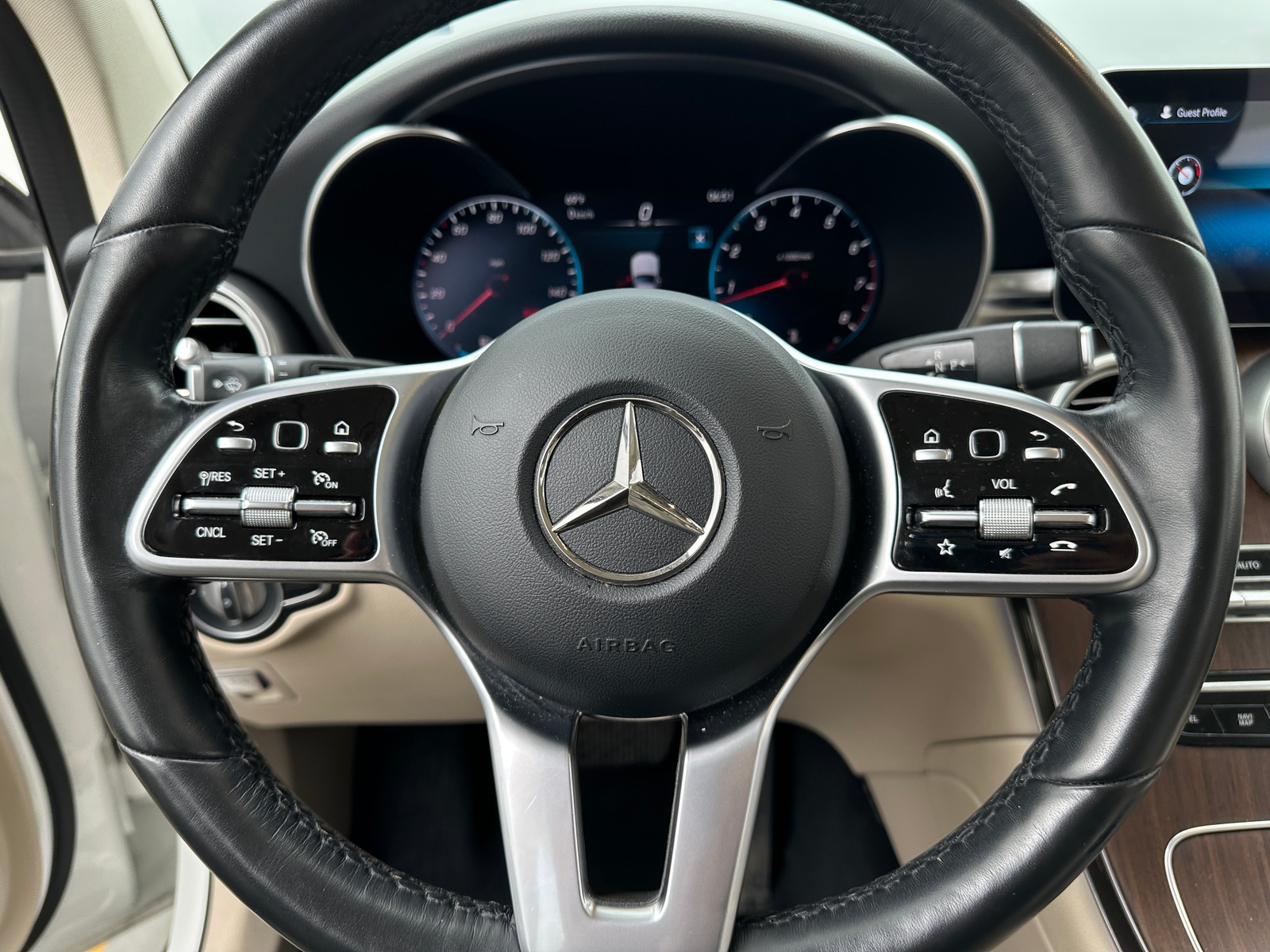 Thumbnail: 2022 Mercedes-Benz GLC - 4